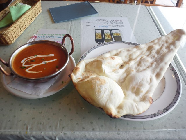 マハラジャ　バターチキンマサラとナン