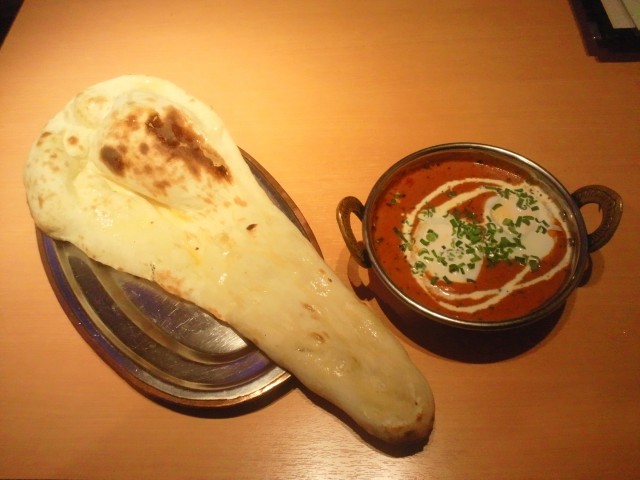 ジャイヒンド　エッグバターマサラとナン